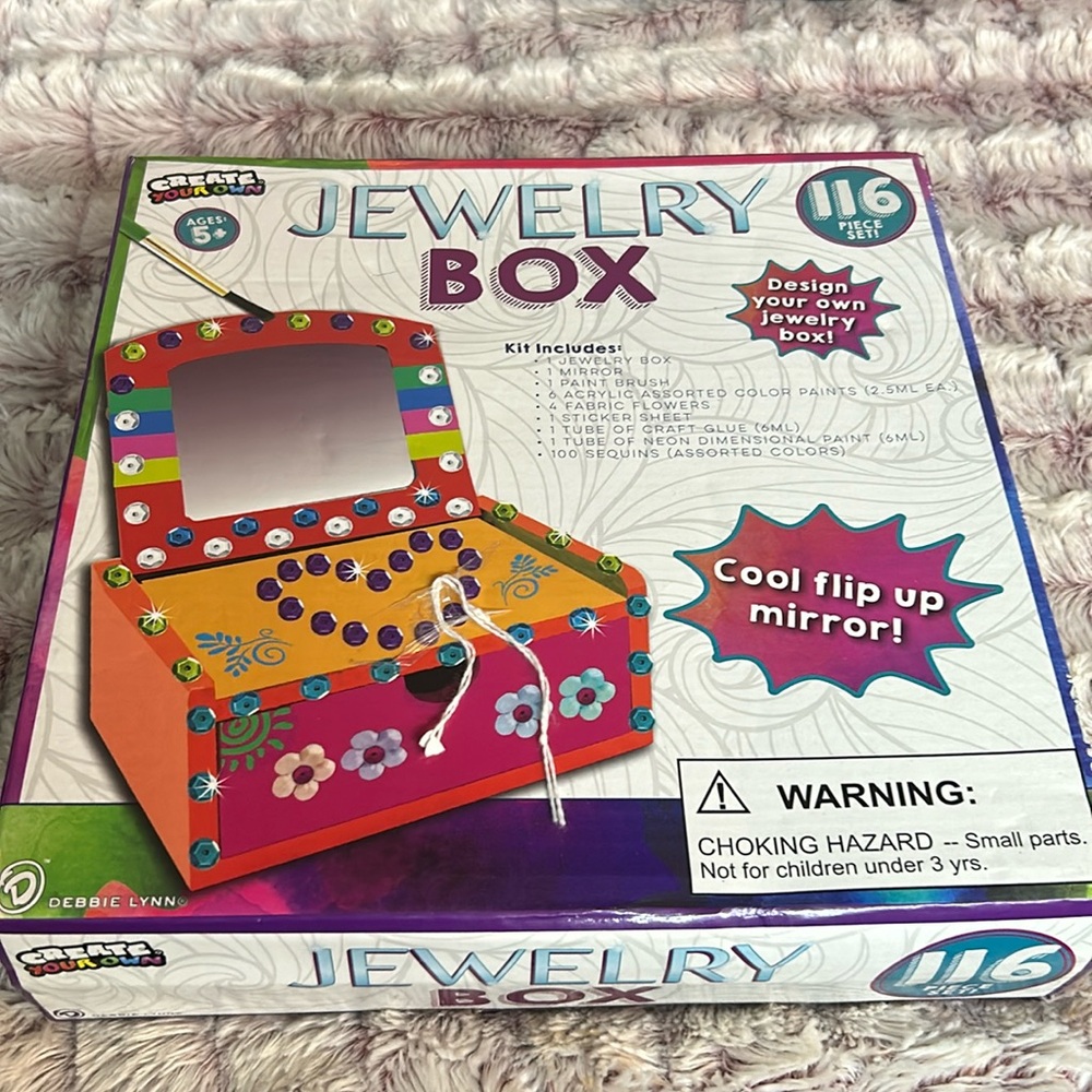 Create your own Jewelry Box 116 pieces
